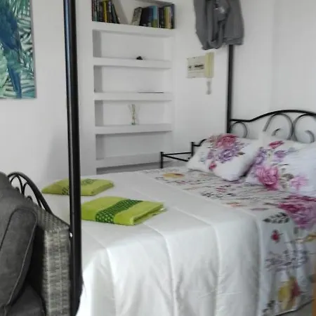 Daire Atico Con Vistas , Jacuzzi , Terraza Y Barbacoa Arinaga