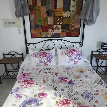 Atico Con Vistas , Jacuzzi , Terraza Y Barbacoa * Arinaga